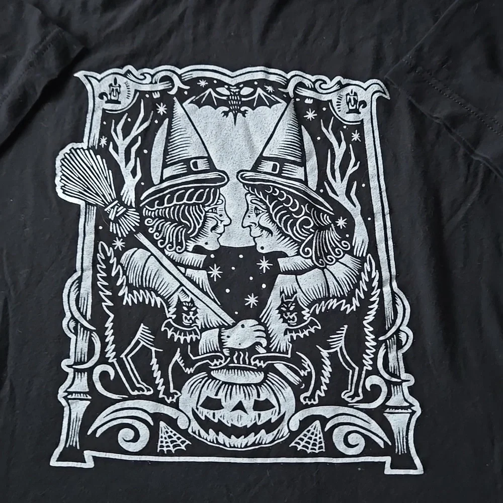 Salem Witch T-Shirt Vintage Block Print - Picture 1 of 2